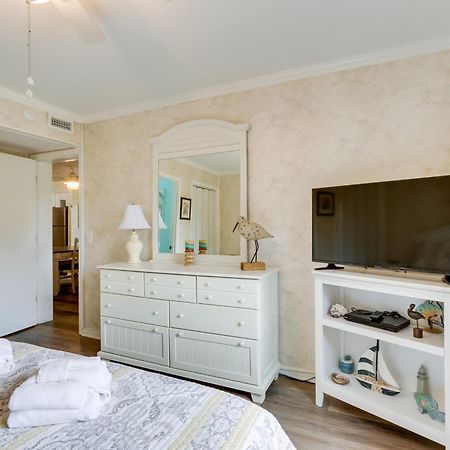 Hilton Head Condo With Balcony And Pool, Walk To Beach Hilton Head Island Exterior foto